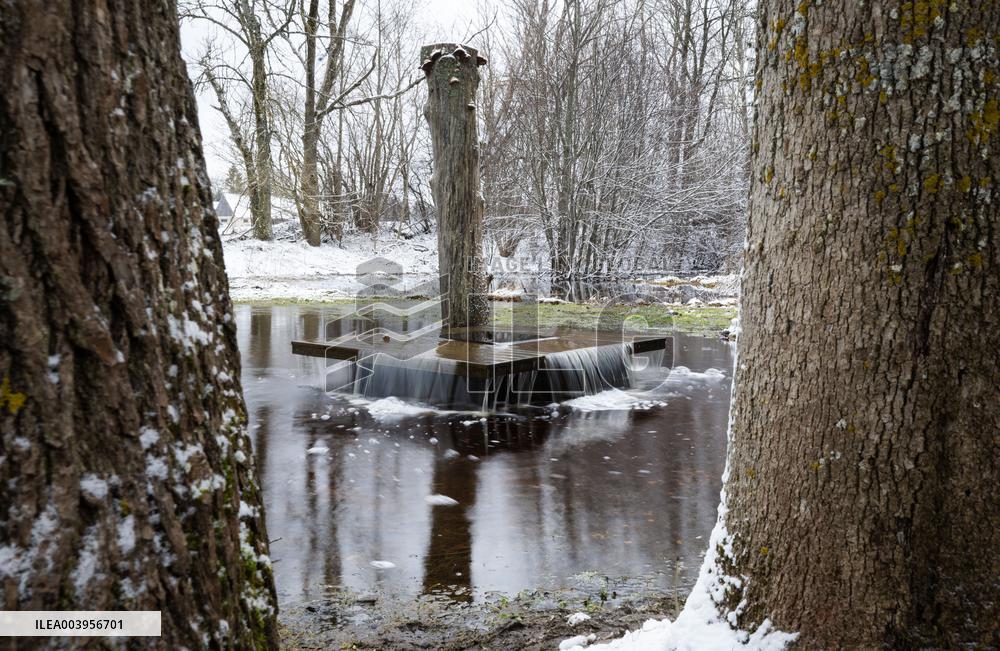 Tuhala 'witch's well'