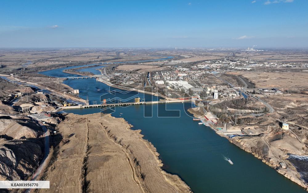 Qingtong Gorge Yellow River Grand Canyon in Wuzhong