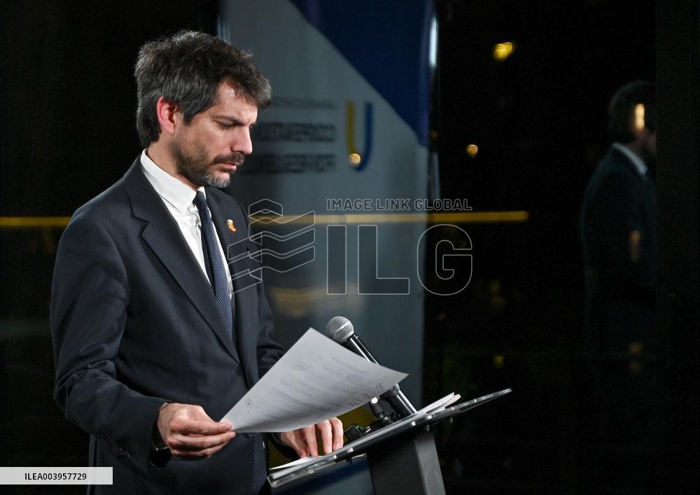 Briefing of Mykola Tochytskyi, Ingrida Veliute and Ernesto Urtasun Domenech in Uzhhorod