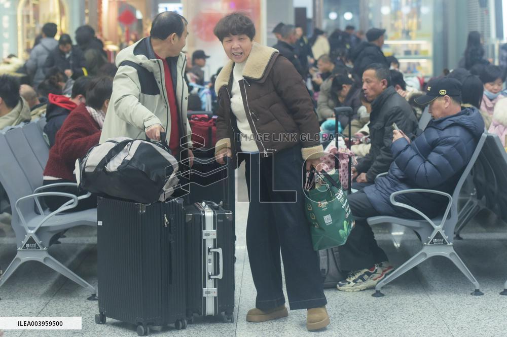 The Spring Festival Holiday Coming To End