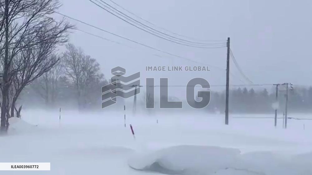 Japan: Hokkaido Receives Record-Breaking Snowfall 3