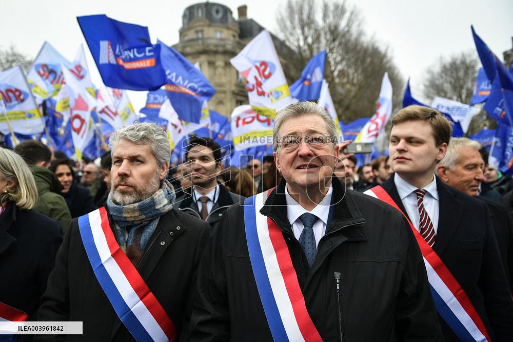 Police demonstration in Paris - FA