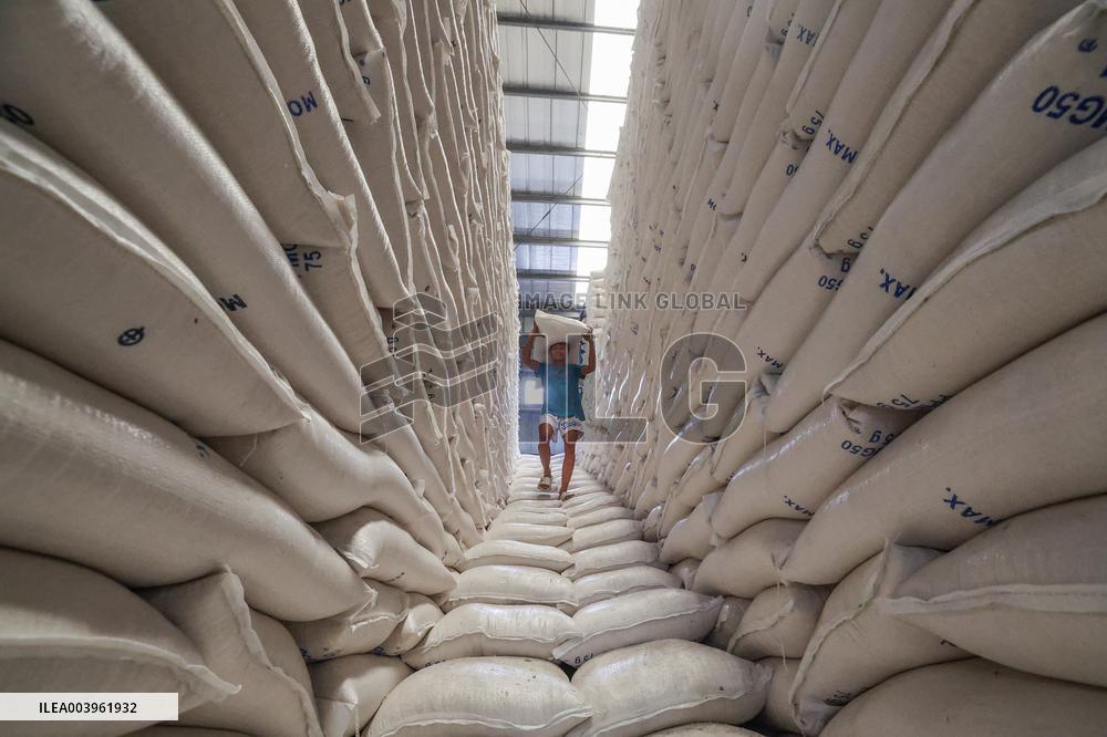 Philippines Declares Food Security Emergency To Curb High Rice Prices