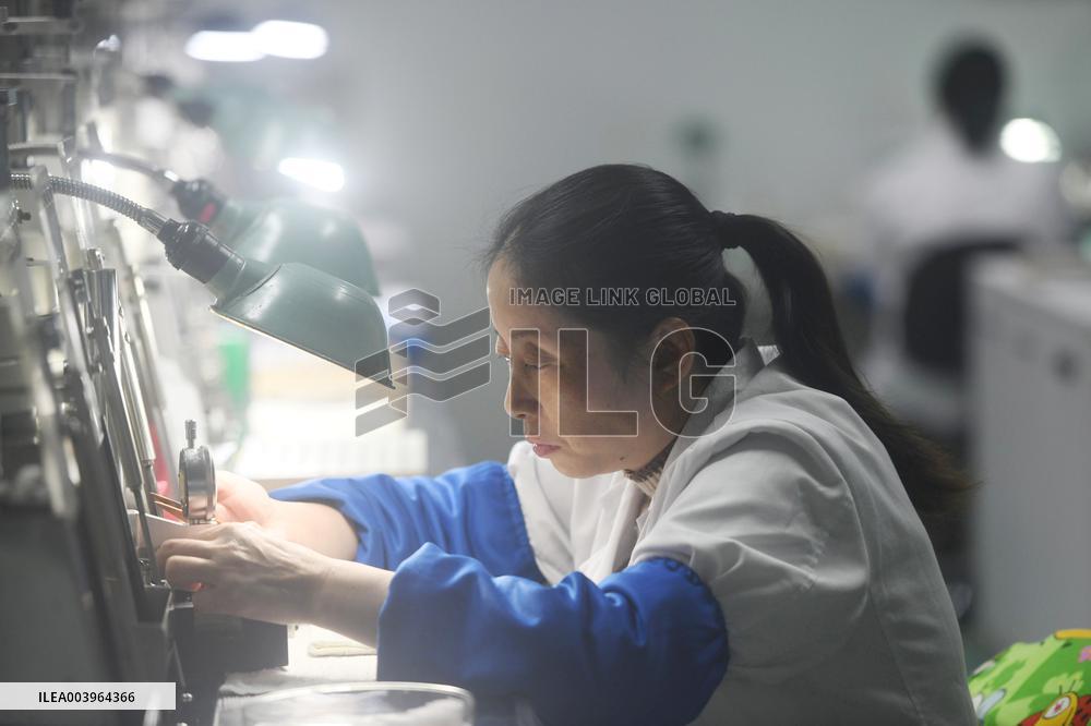 Medical Endoscope Lenses Production in Hangzhou