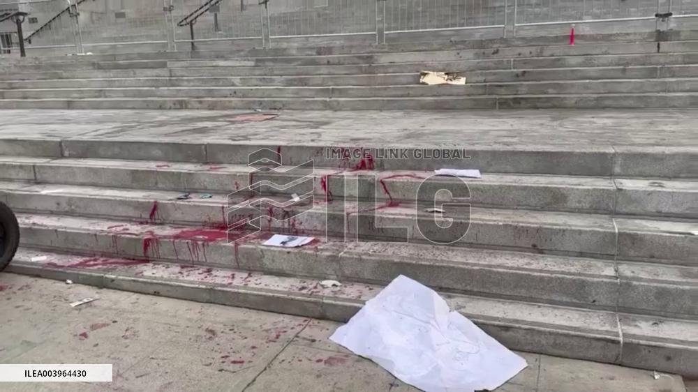 US: LA City Hall Vandalized Amid Protests Against Trump’s Immigration Policies