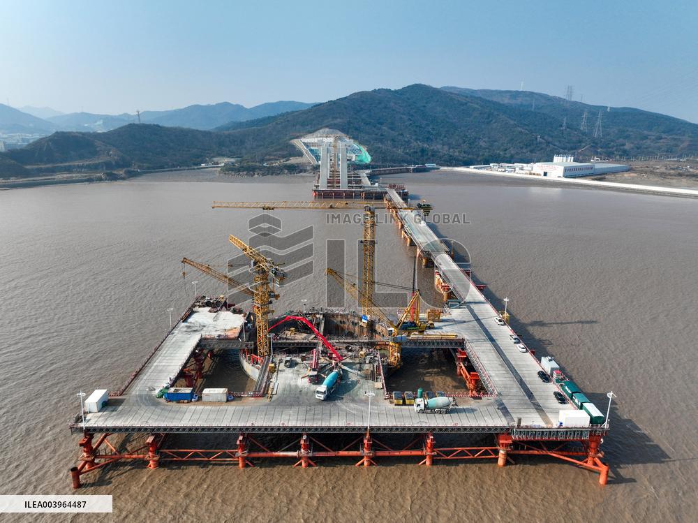 Dual-purpose Highway Railway Bridge Construction in Zhoushan
