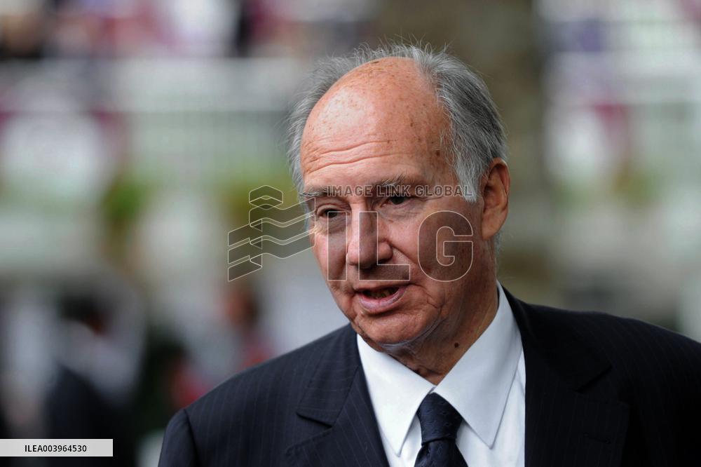 Celebs at Arc De Triomphe horse race - Paris