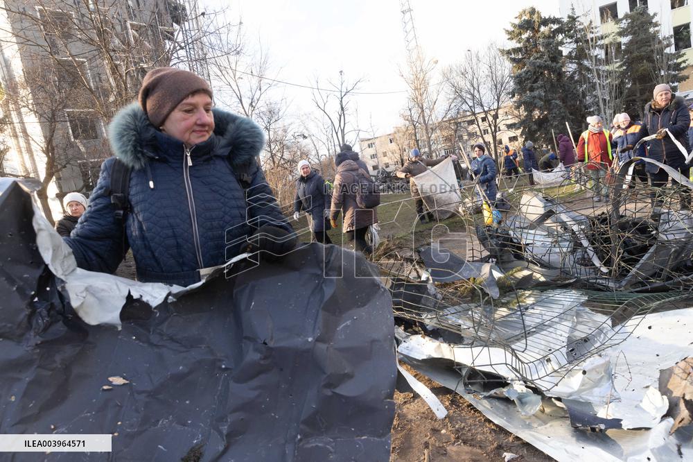 5 People Killed In Russian Attack On Izyum