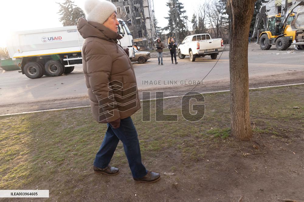 5 People Killed In Russian Attack On Izyum