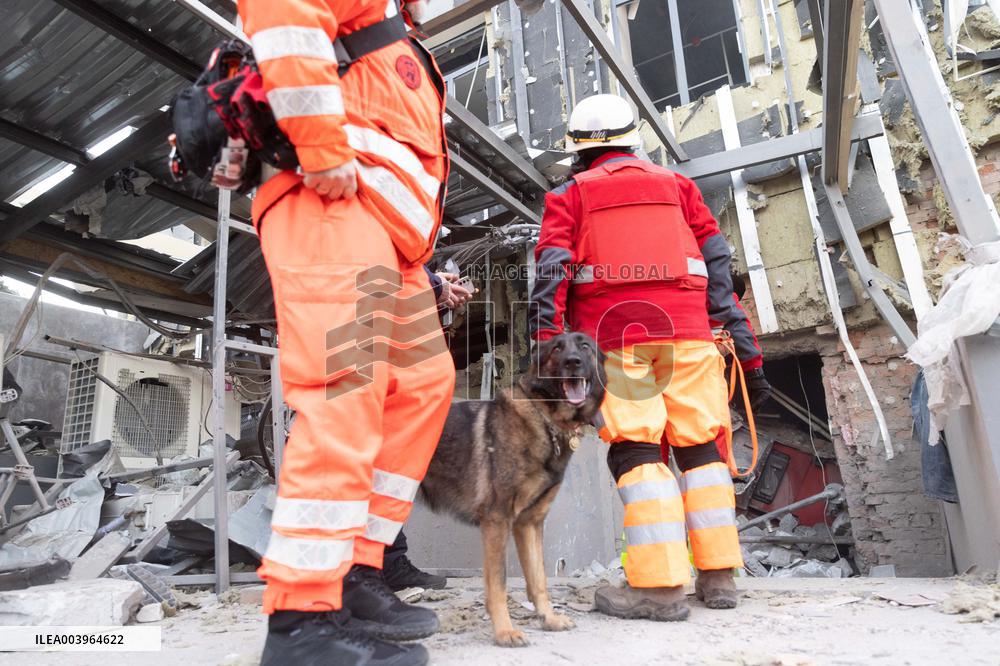 5 People Killed In Russian Attack On Izyum