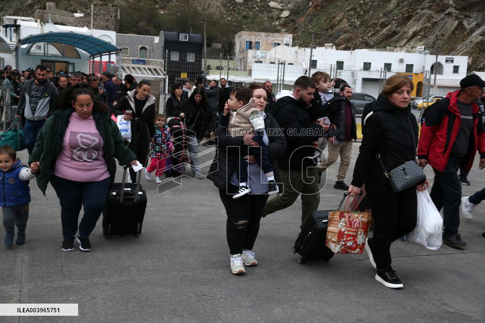 Earthquakes Evacuation - Santorini