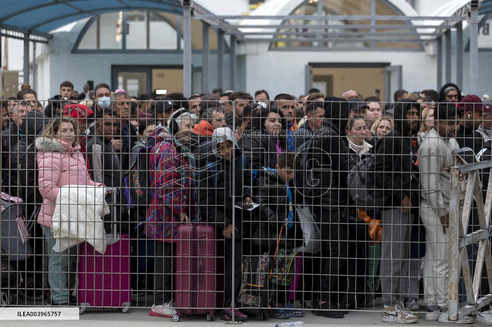 Earthquakes Evacuation - Santorini