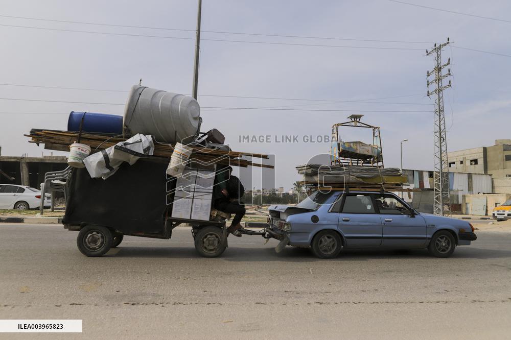 Daily Life in Deir Al-Balah After Israeli Withdrawal
