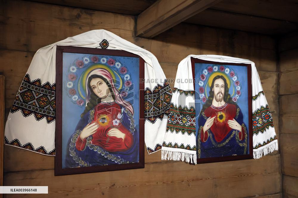 Hutsul Land Ethnopark in Bukovel ski resort