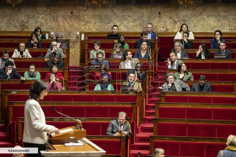 Questions To The Government - Paris