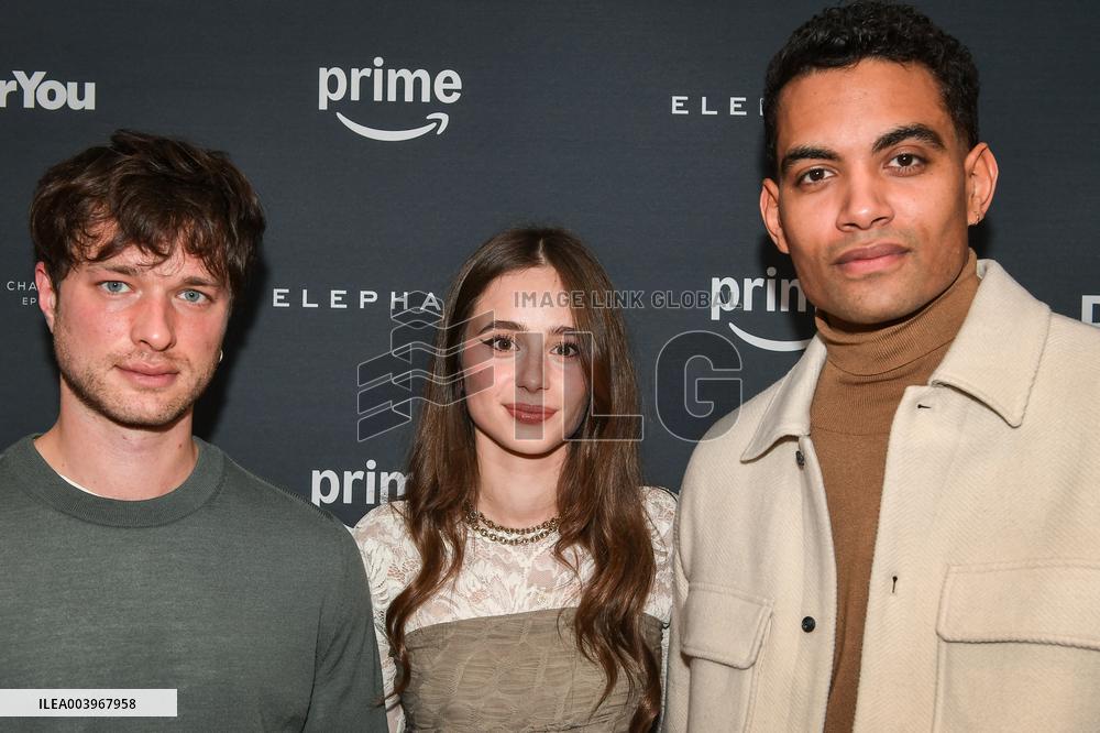 Preview of the series Dear You in Paris FA