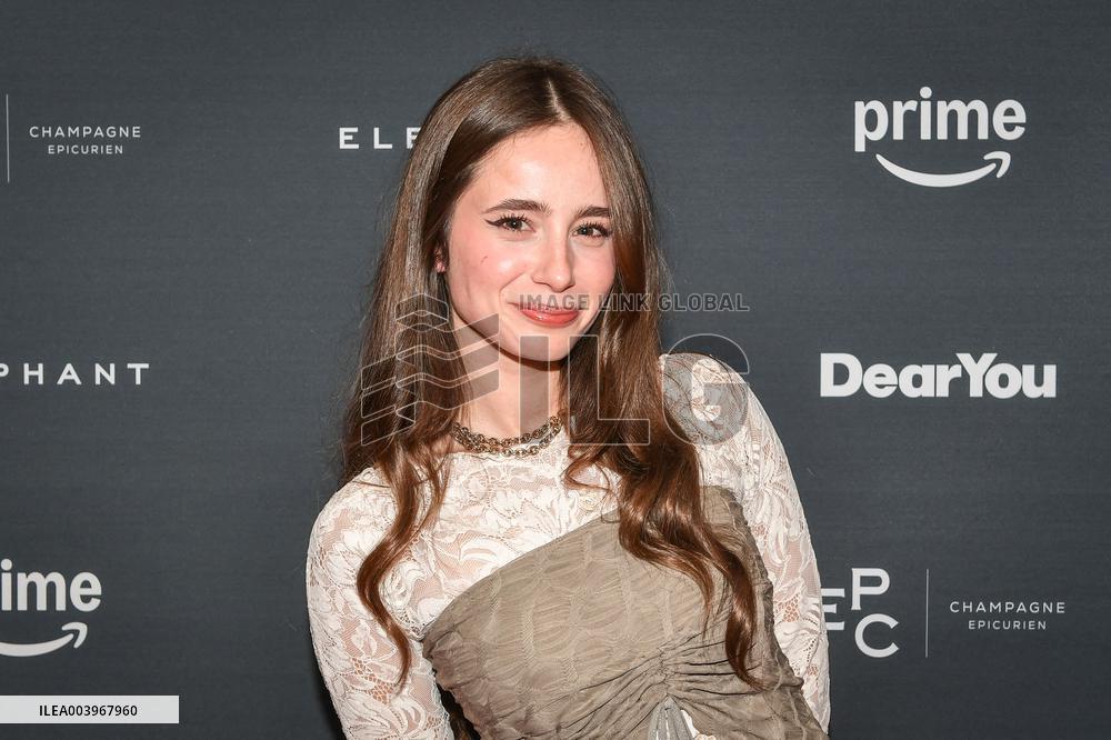 Preview of the series Dear You in Paris FA