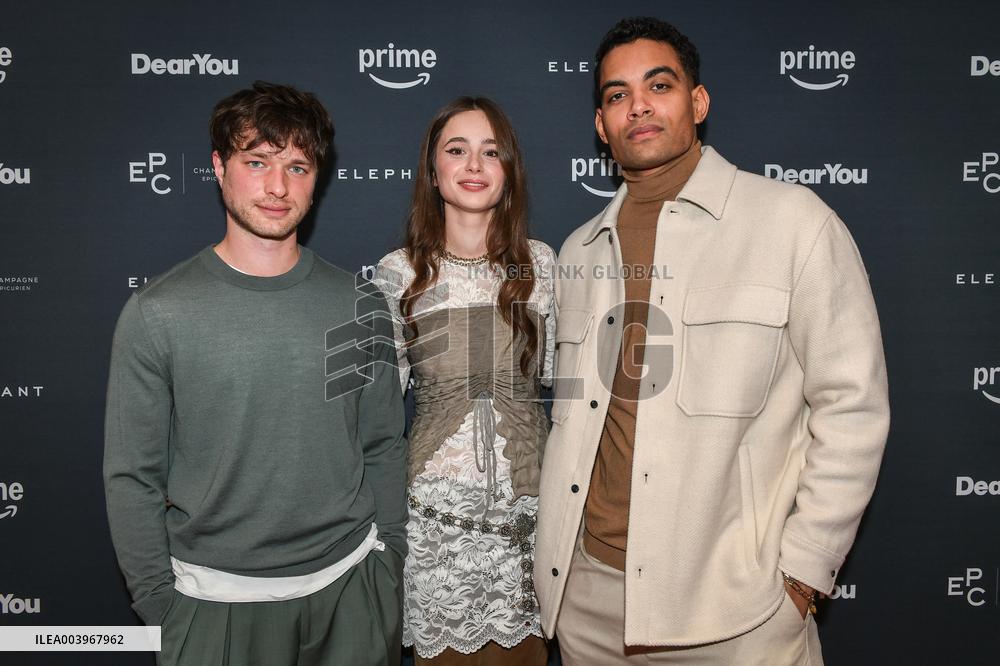 Preview of the series Dear You in Paris FA