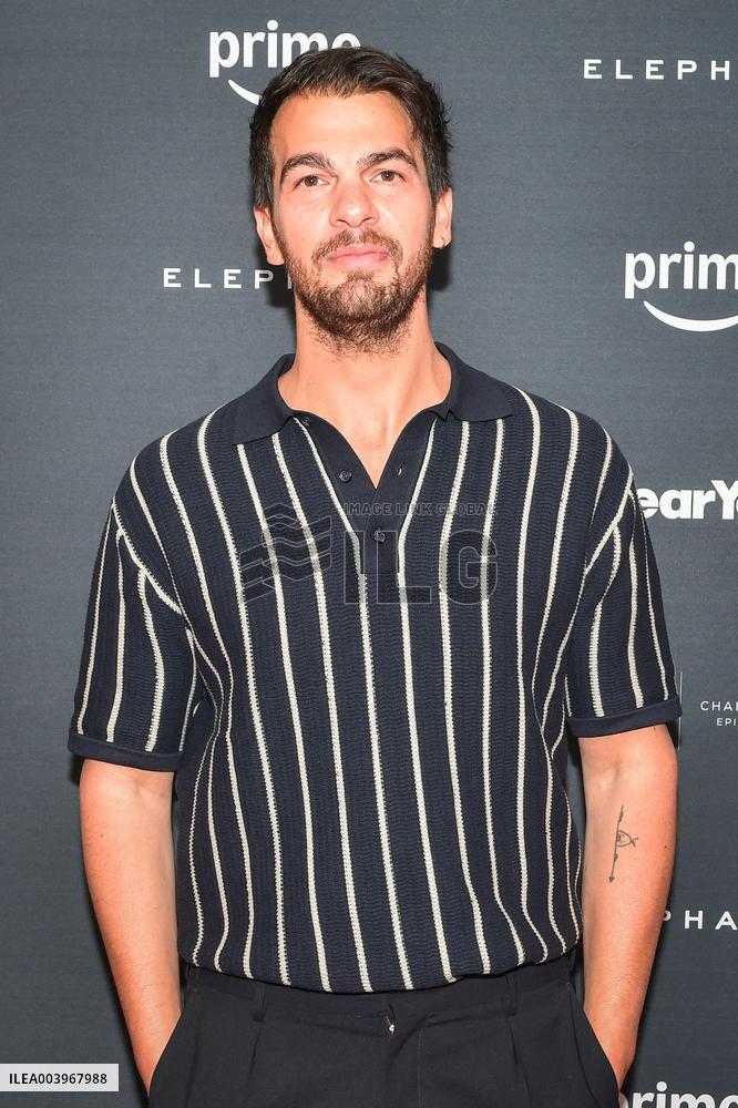 Preview of the series Dear You in Paris FA