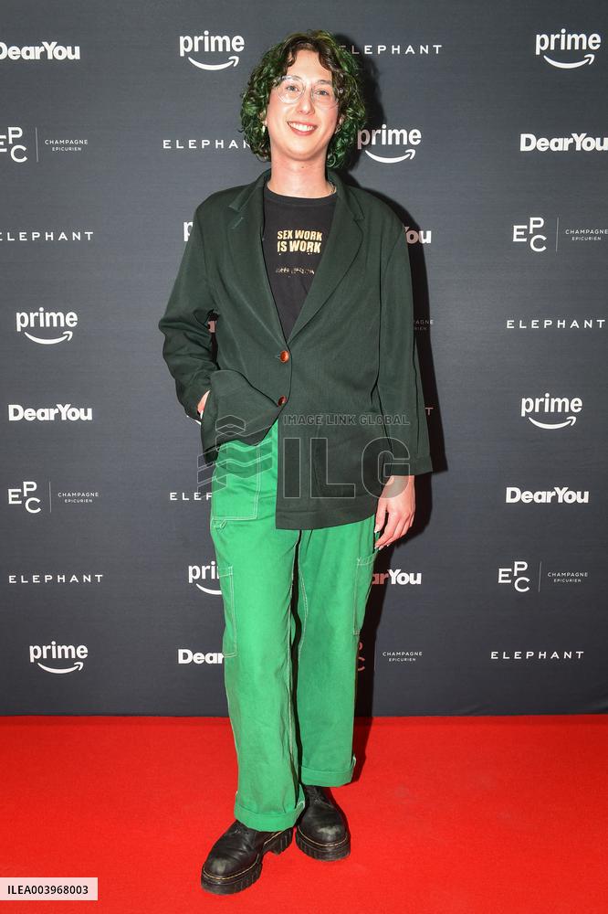 Preview of the series Dear You in Paris FA