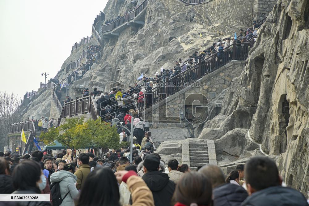 Longmen Grottoes in Luoyang