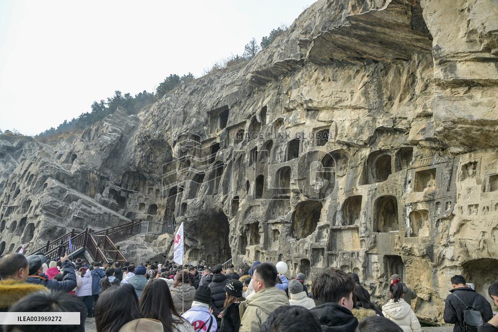Longmen Grottoes in Luoyang