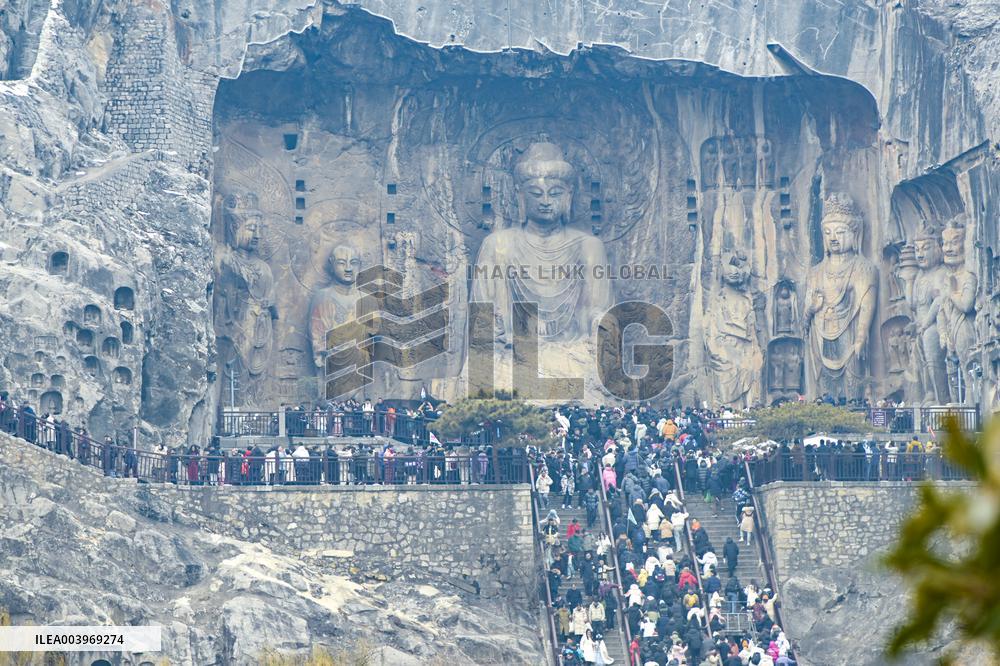 Longmen Grottoes in Luoyang
