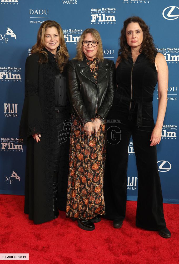 Santa Barbara - Angelina Jolie At Maltin Modern Master Awards