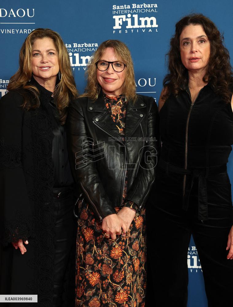 Santa Barbara - Angelina Jolie At Maltin Modern Master Awards