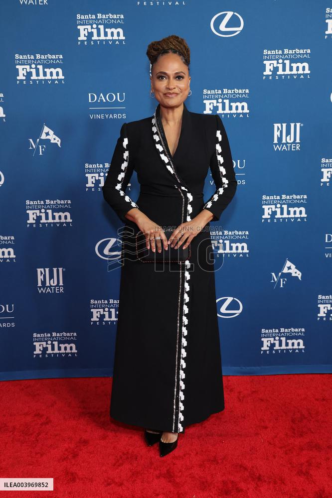 Santa Barbara - Angelina Jolie At Maltin Modern Master Awards