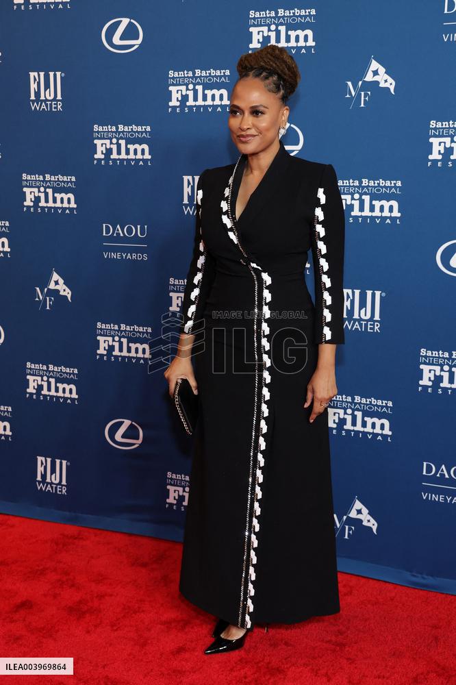 Santa Barbara - Angelina Jolie At Maltin Modern Master Awards