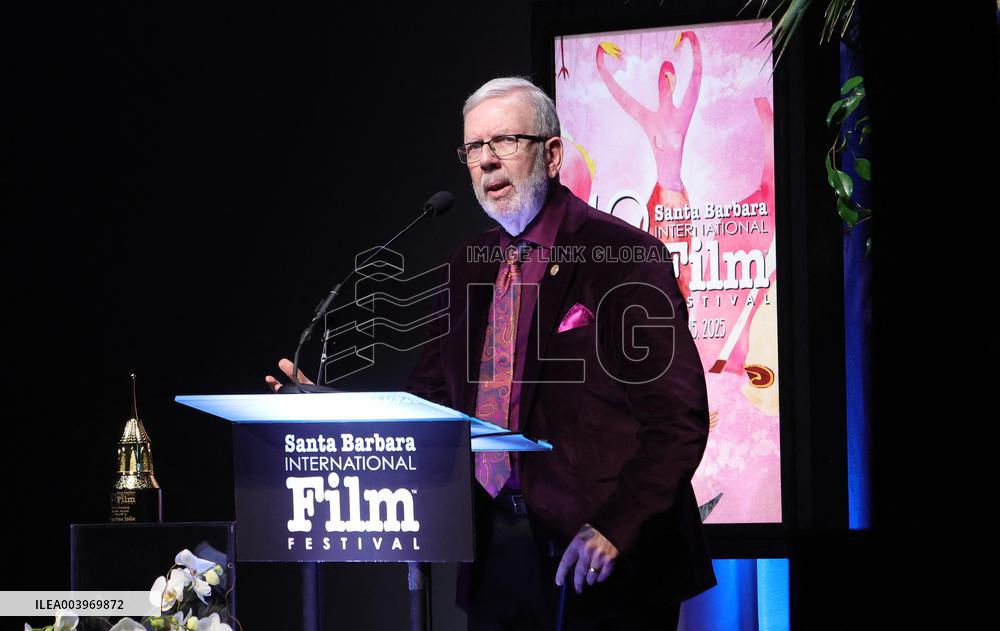 Santa Barbara - Angelina Jolie At Maltin Modern Master Awards