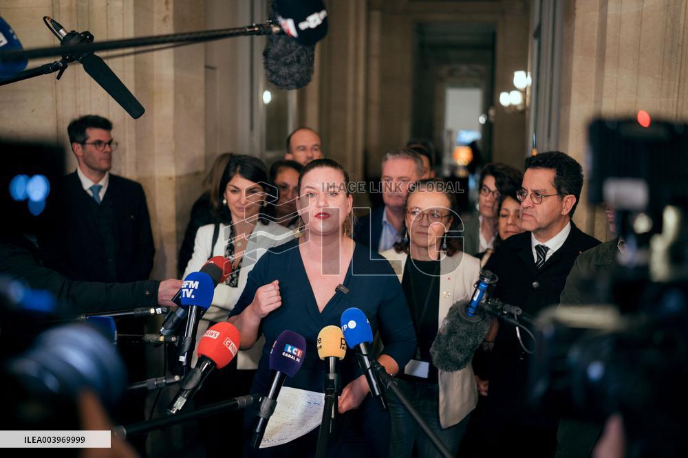 No-confidence motion against the 49.3 of prime minister - Paris AJ