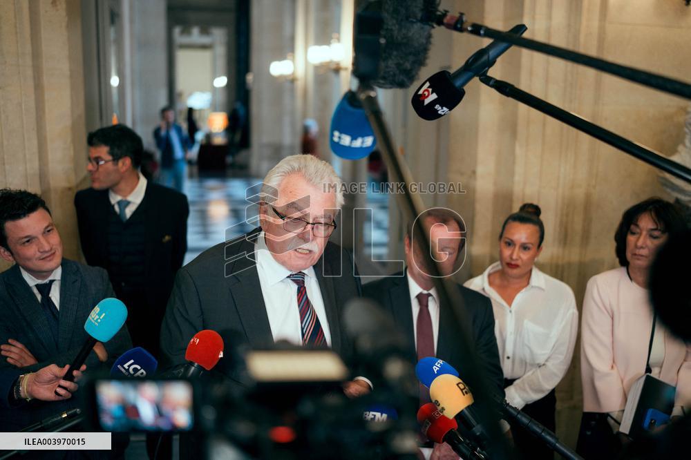 No-confidence motion against the 49.3 of prime minister - Paris AJ