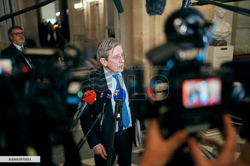 No-confidence motion against the 49.3 of prime minister - Paris AJ