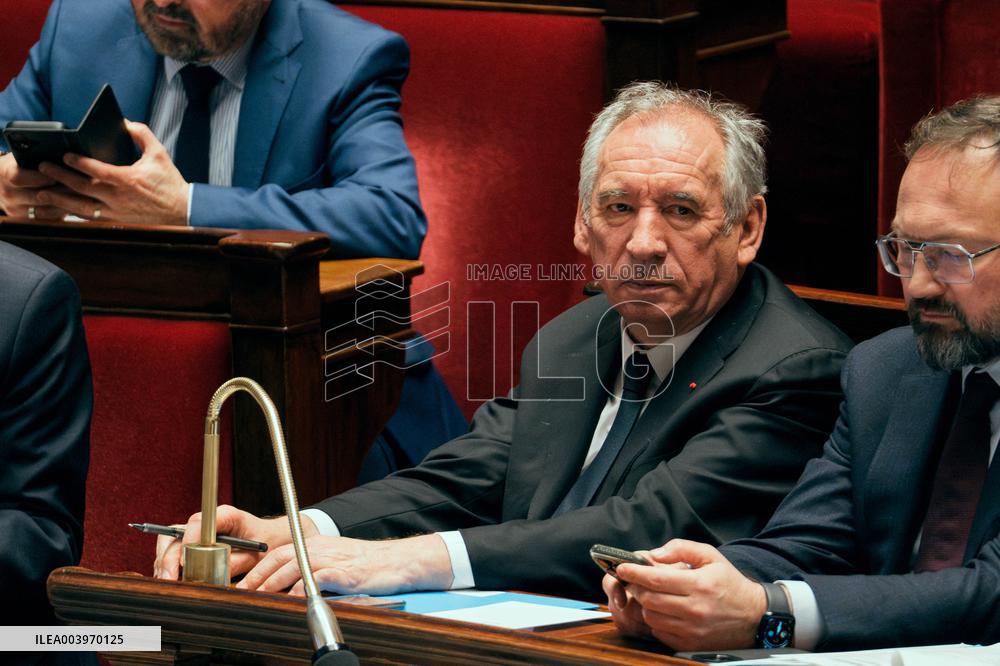 Vote on A No-Confidence Motion - Paris AJ