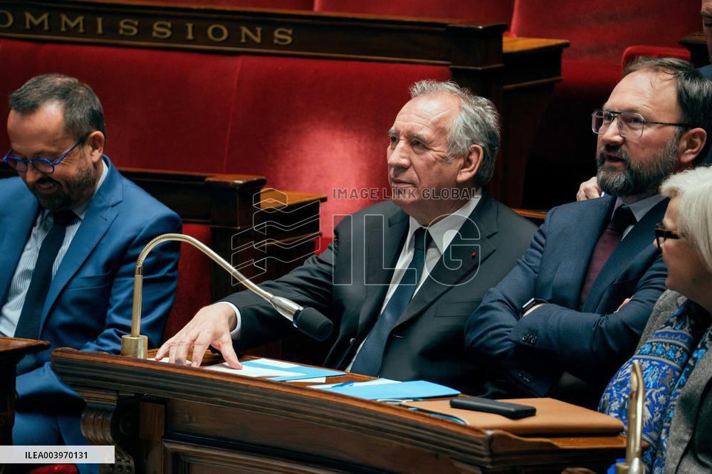 Vote on A No-Confidence Motion - Paris AJ