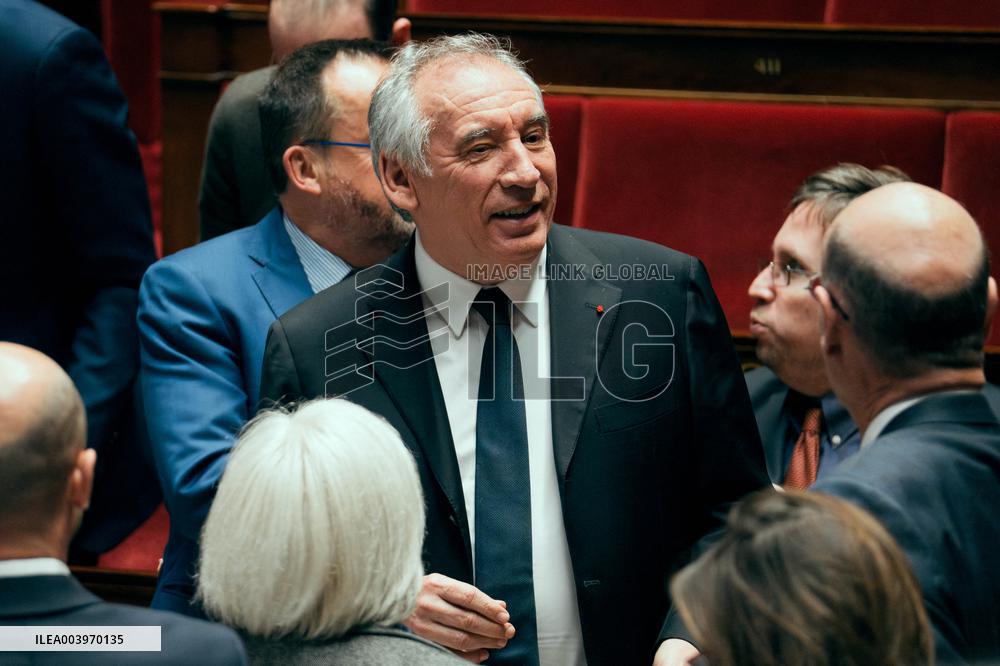 Vote on A No-Confidence Motion - Paris AJ