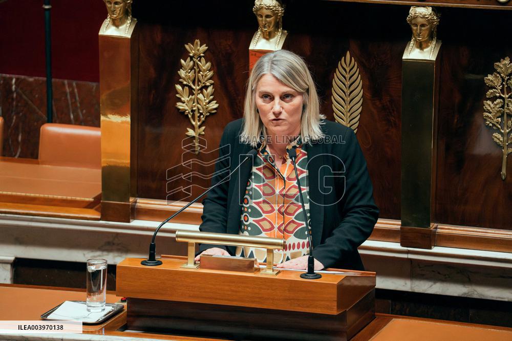 Vote on A No-Confidence Motion - Paris AJ