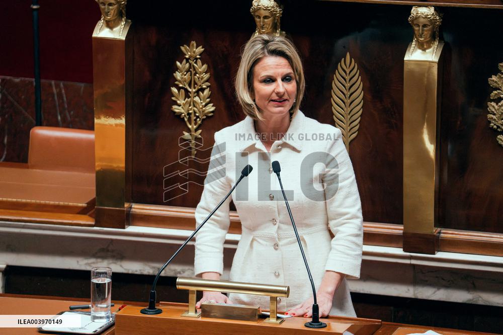 Vote on A No-Confidence Motion - Paris AJ