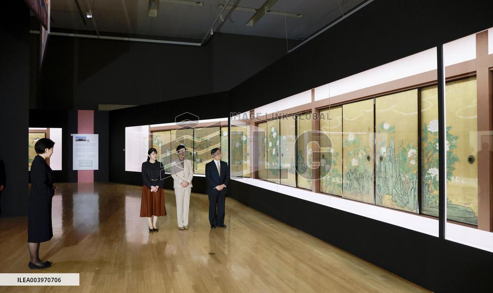 Imperial family visits art exhibition in Tokyo