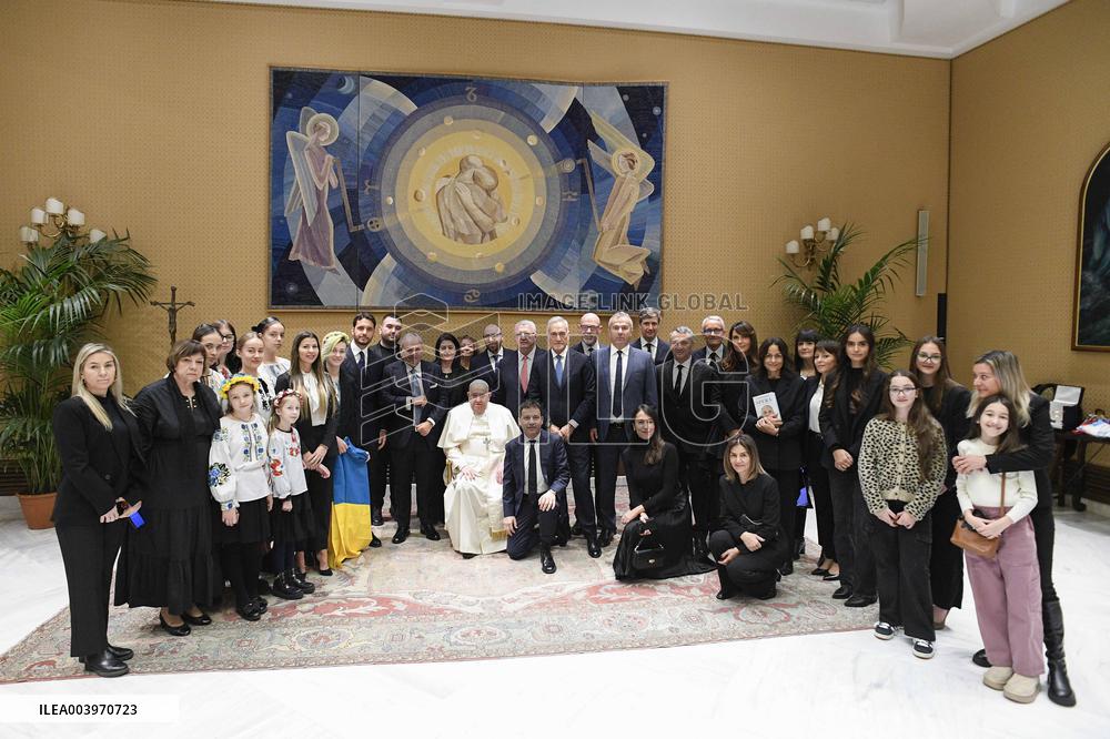 Pope Francis In Private Audience - Vatican