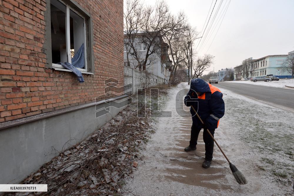 Response effort to Russian missile attack on Izium