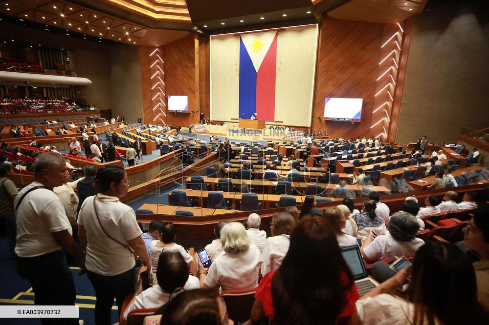 Philippine Vice-President Impeached for Calling for President's Death