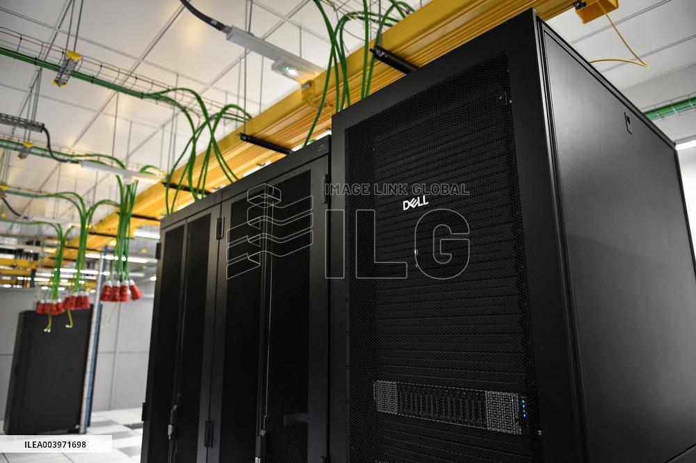 Equinix French data centre in Saint Denis - FA