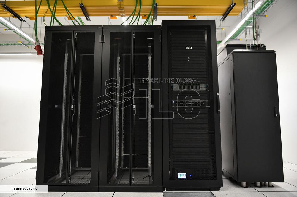 Equinix French data centre in Saint Denis - FA