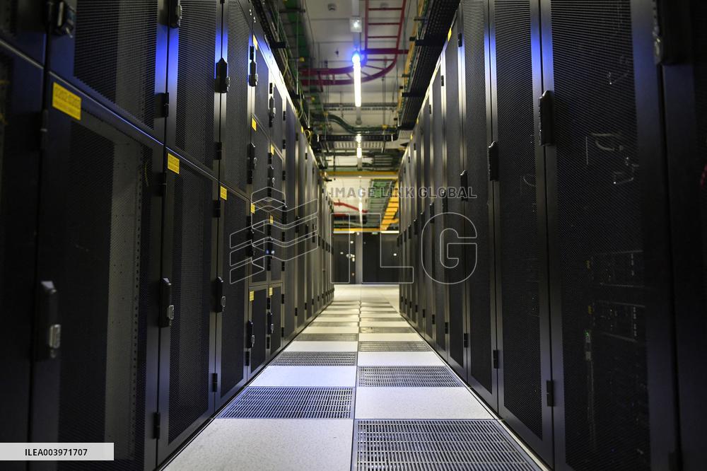 Equinix French data centre in Saint Denis - FA