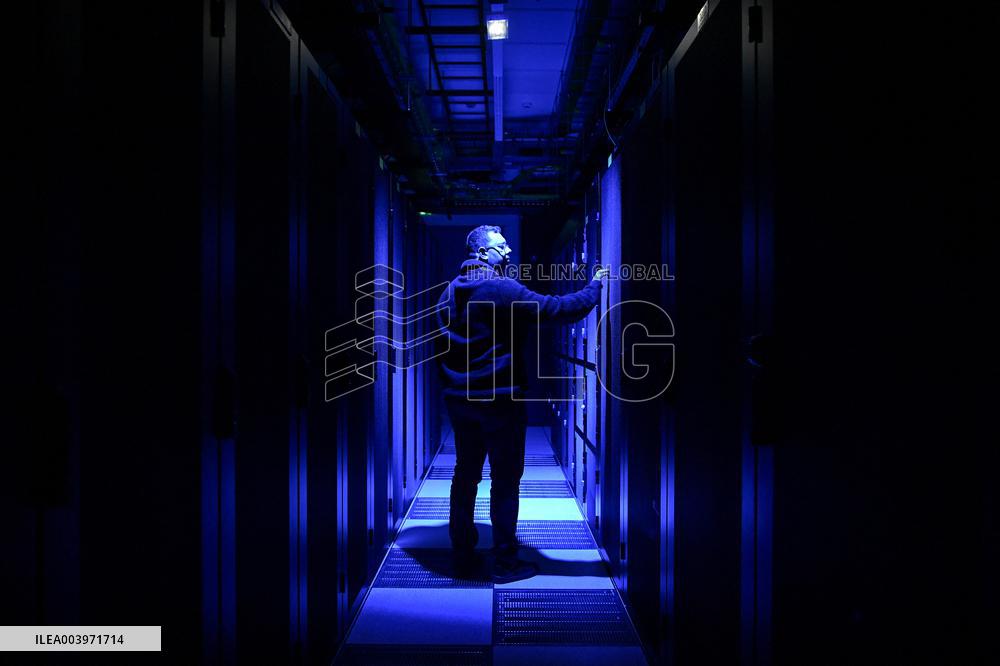 Equinix French data centre in Saint Denis - FA