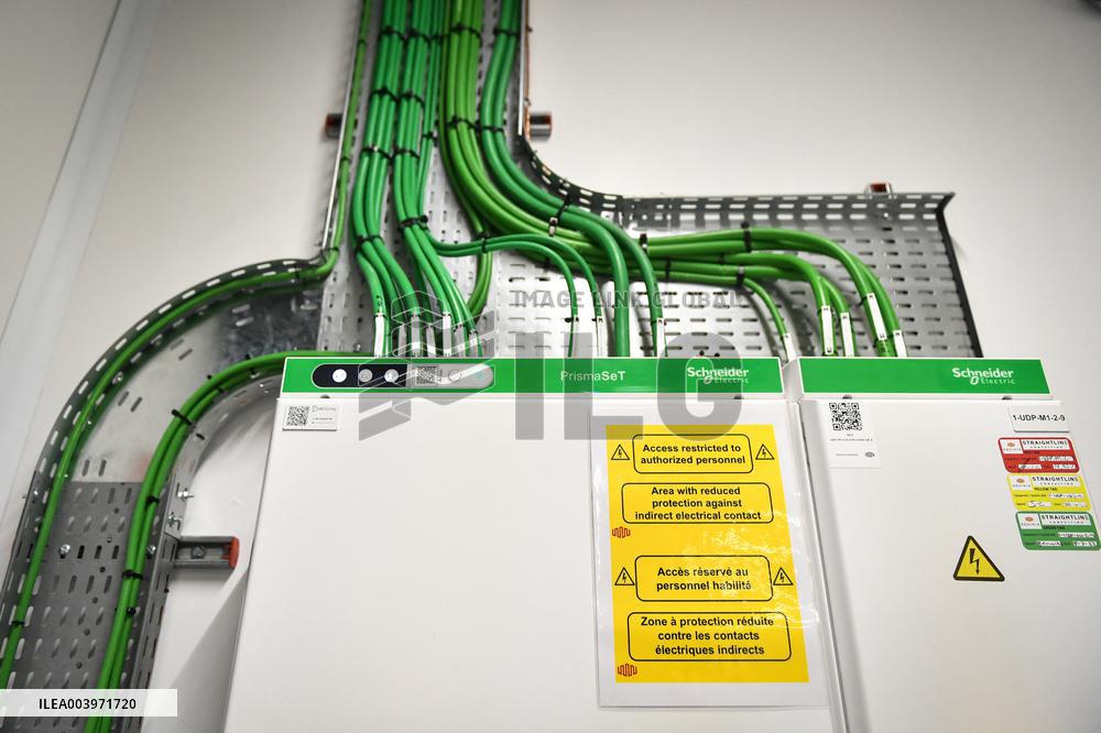 Equinix French data centre in Saint Denis - FA