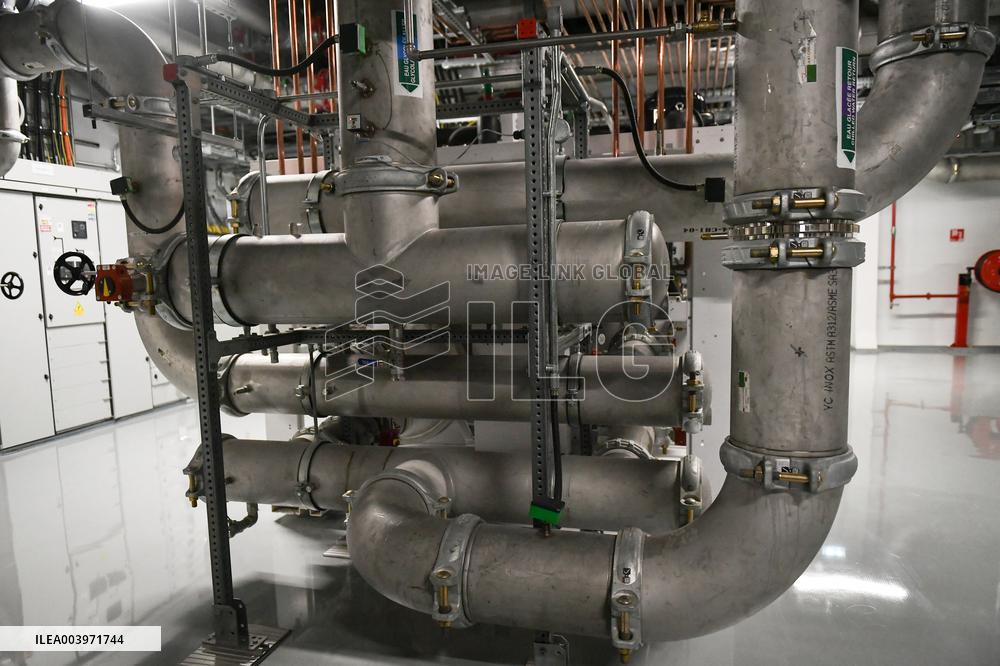 Inauguration of Equinix 13th French data centre in Meudon - FA